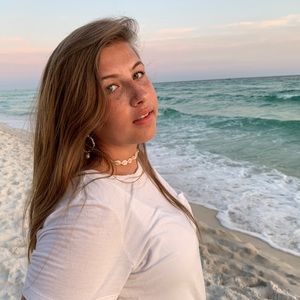 Meet your Posher, Natalie